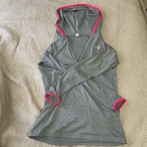 Under armour light athletic sweater with hoodie